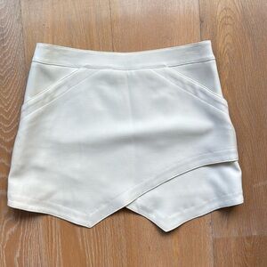 BCBGMaxAzria Beckett mini skirt off white